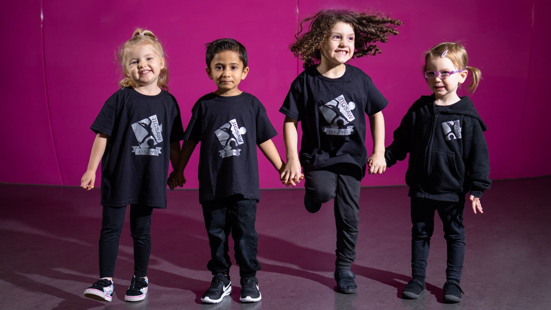 harrow performing arts class